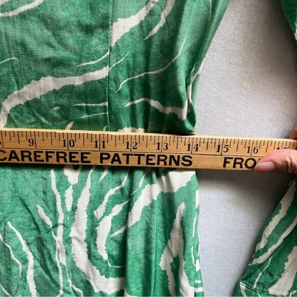 Selected Femme Long-Sleeve Marble-Print Midi Wrap Dress Sz 38/ 8 - Picture 11 of 12